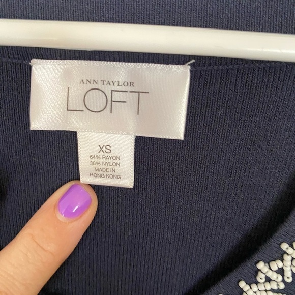 Ann Taylor loft xs blue long sleeve, V-neck, top with wrist and neck line beads - Picture 4 of 5